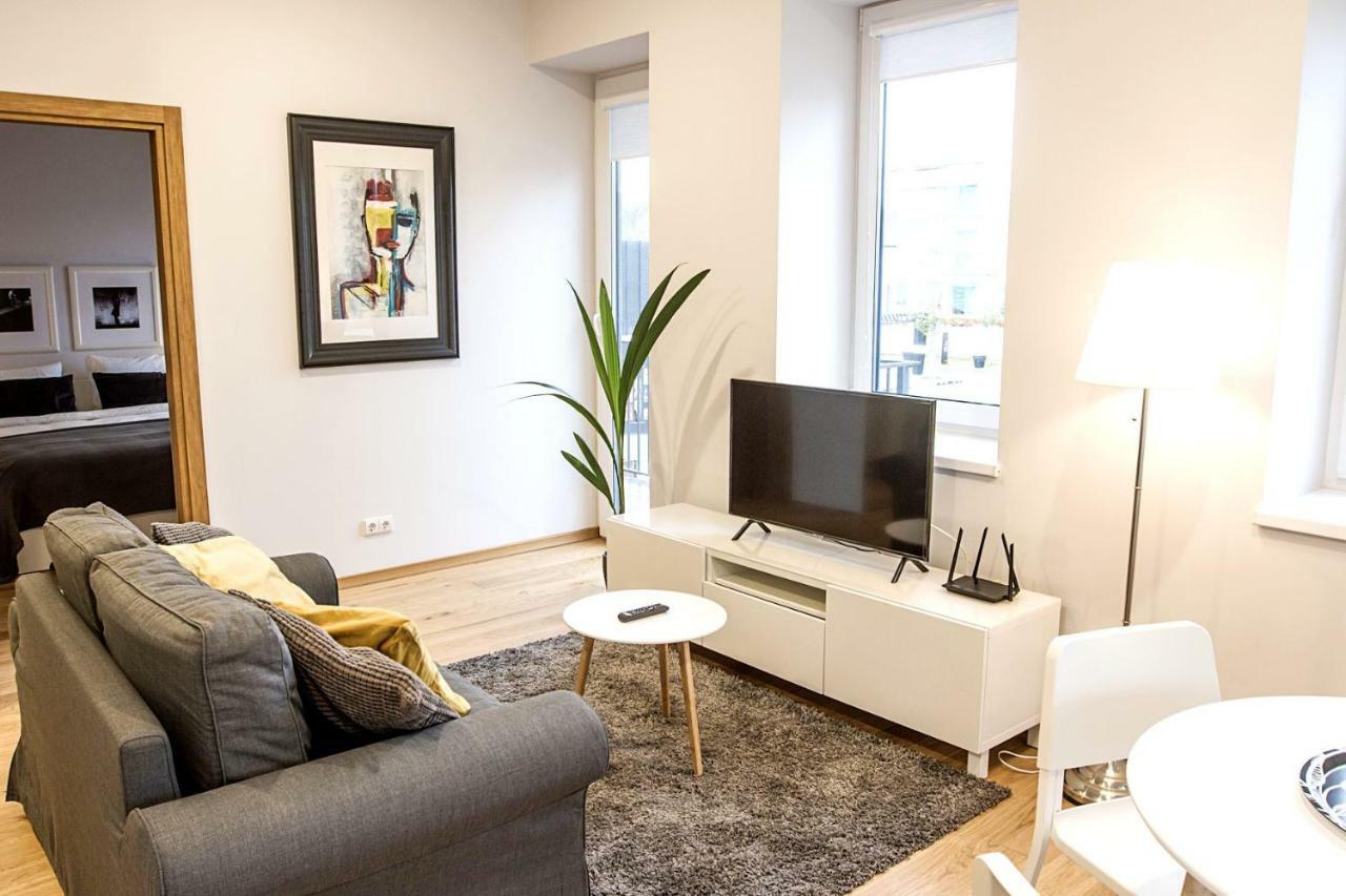 Modern 1Bd Apartment In Old Town By Hostlovers Каунас Екстер'єр фото